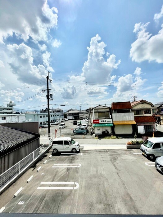 物件内観写真22　(室内からの展望)