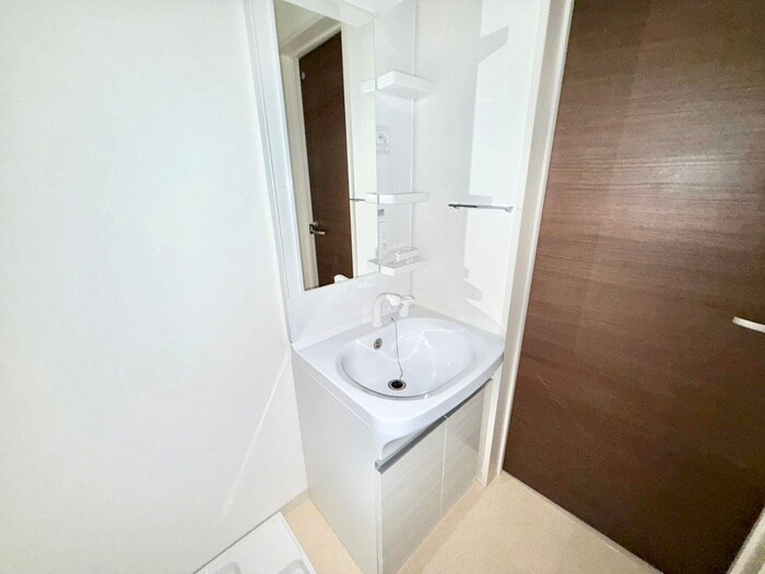 物件内観写真9　(洗面)