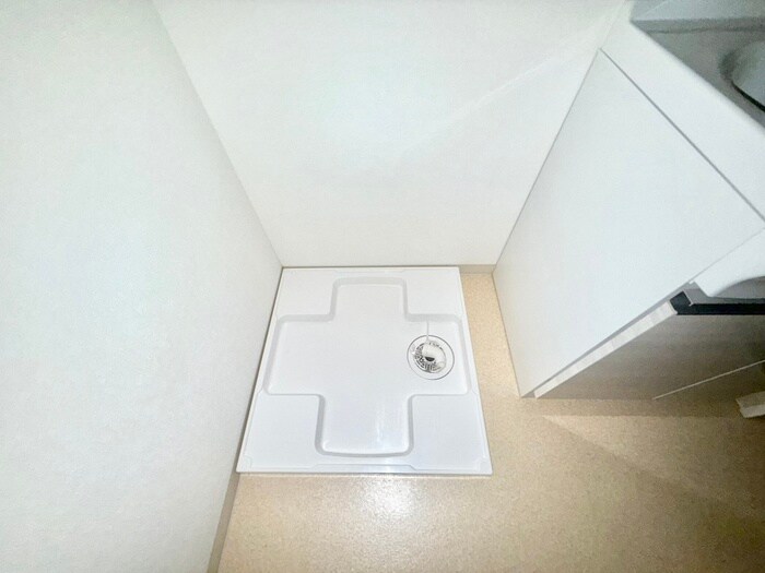 物件内観写真10　(洗濯機置場)