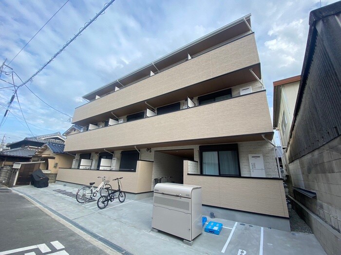 物件外観写真1　(外観写真)