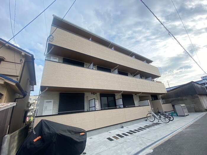 物件外観写真2　(外観写真)