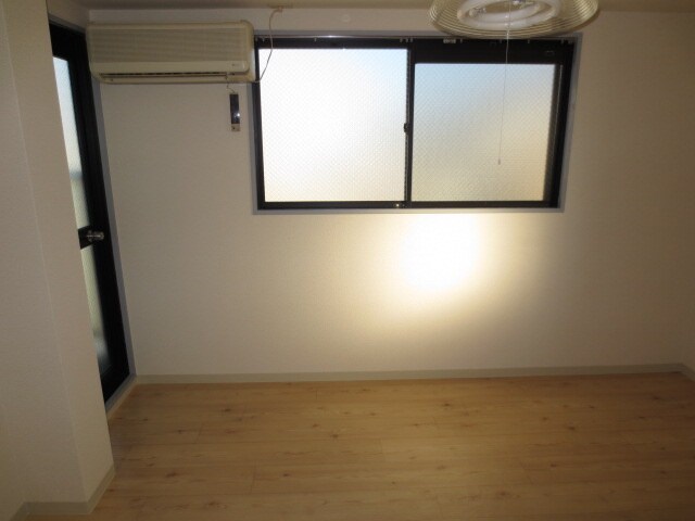 物件内観写真12　(居室)
