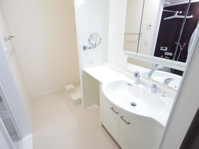 物件内観写真13　(洗面)