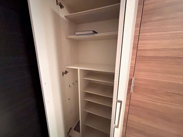 物件内観写真13　(収納)