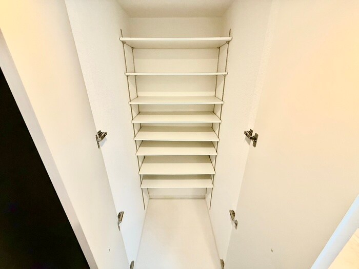 物件内観写真9　(靴箱)