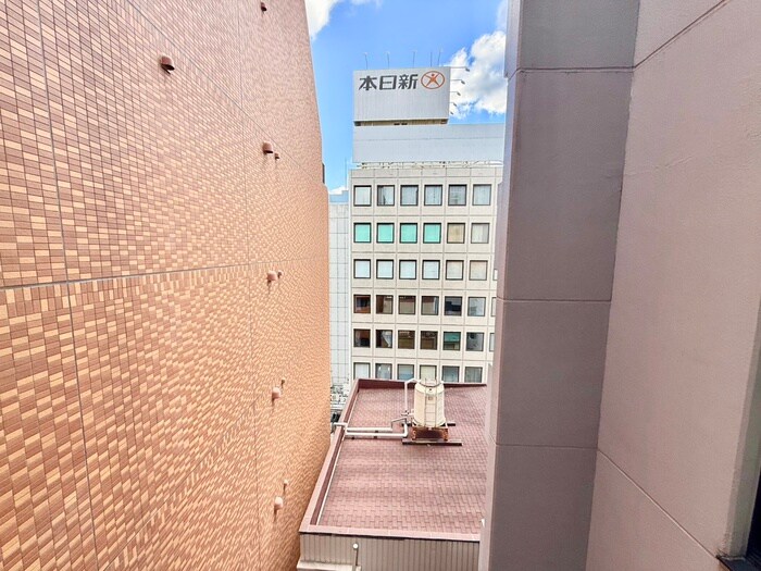 物件内観写真18　(室内からの展望)