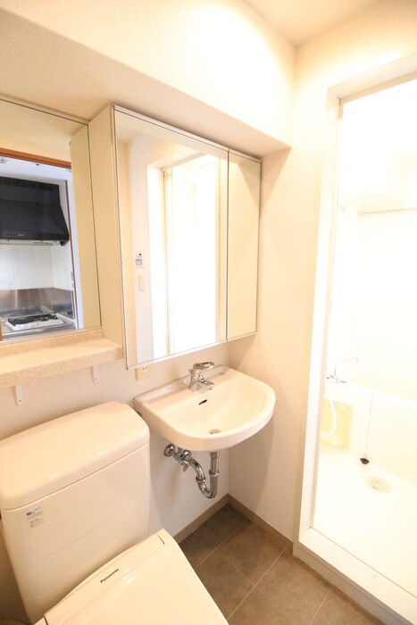 物件内観写真8　(洗面)