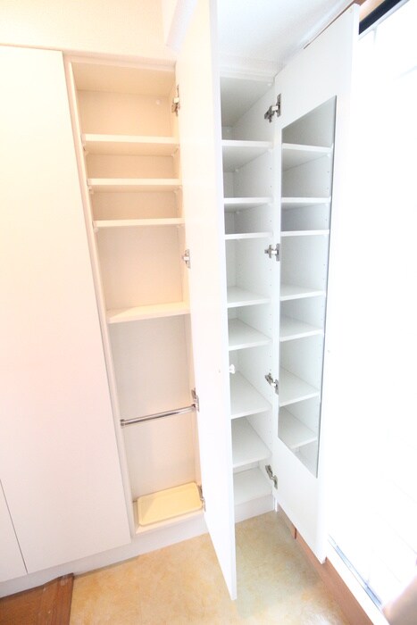 物件内観写真14　(靴箱)