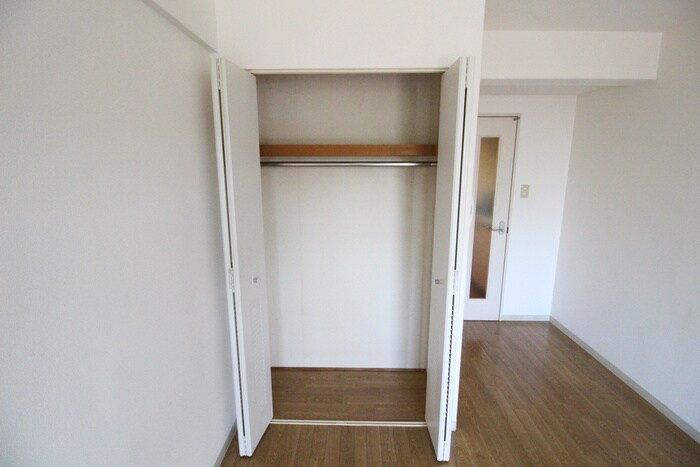 物件内観写真10　(収納)
