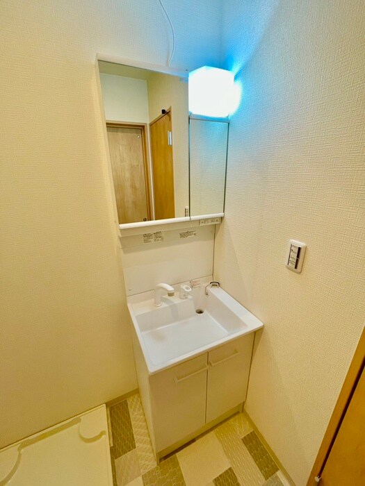 物件内観写真10　(洗面)