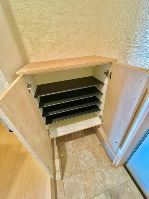 物件内観写真12　(靴箱)