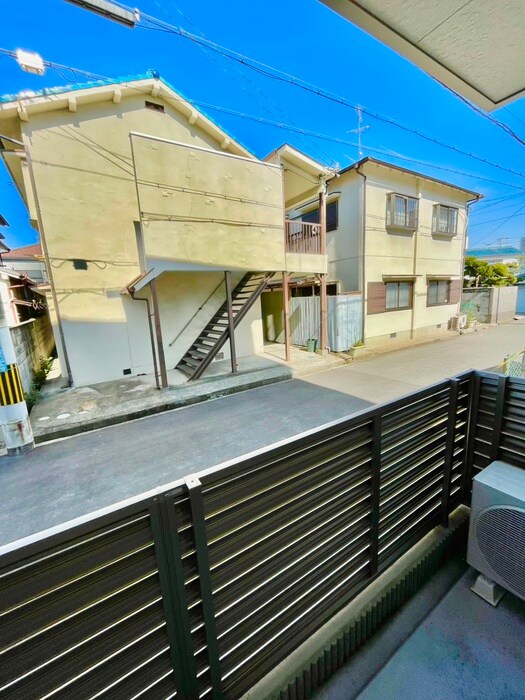 物件内観写真16　(室内からの展望)