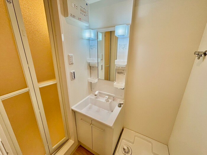 物件内観写真9　(洗面)