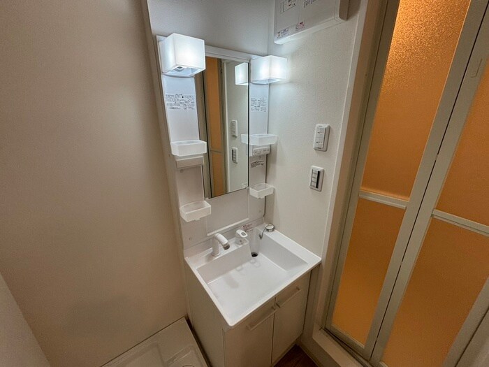 物件内観写真11　(洗面)