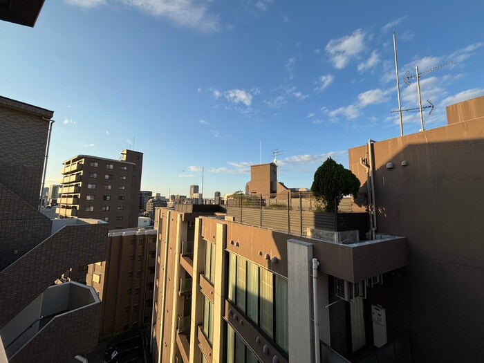 物件内観写真16　(室内からの展望)