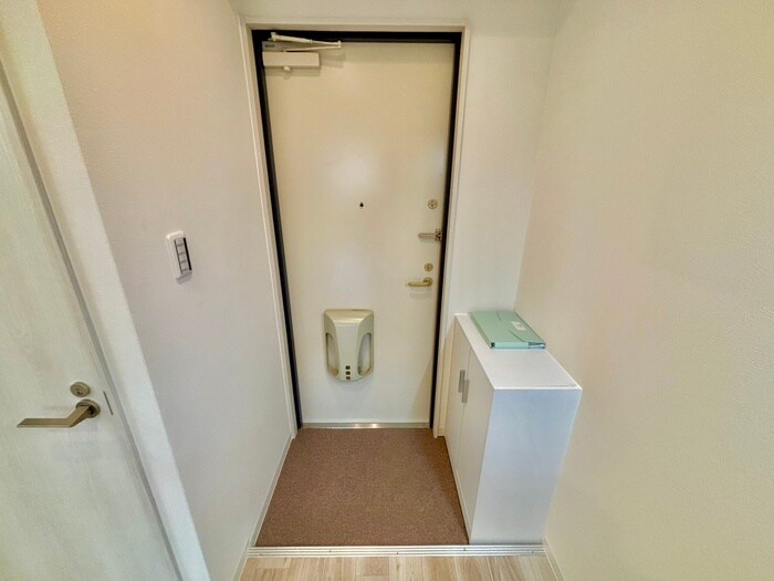 物件内観写真21　(玄関)