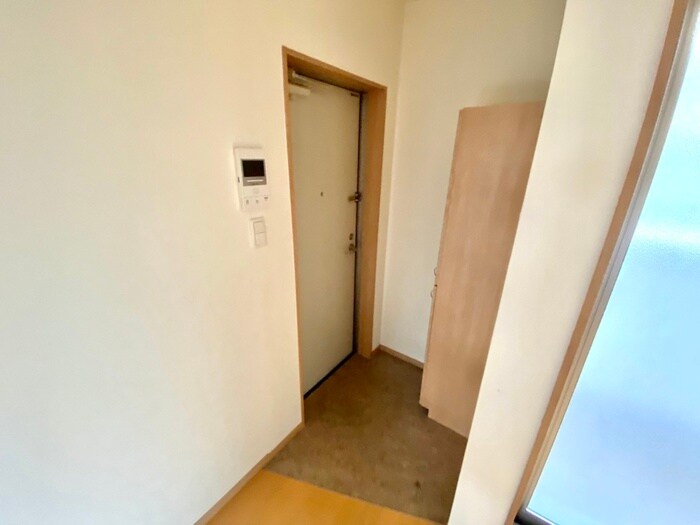 物件内観写真22　(玄関)