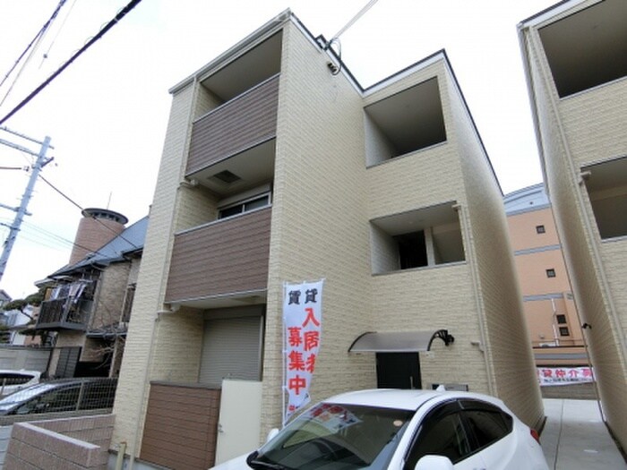 物件外観写真4　(駐車場)