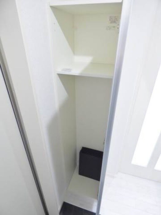 物件内観写真16　(靴箱)