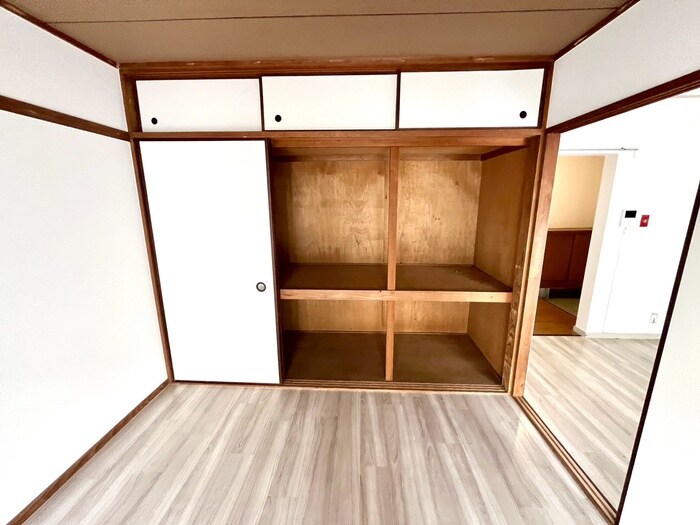 物件内観写真7　(居室)