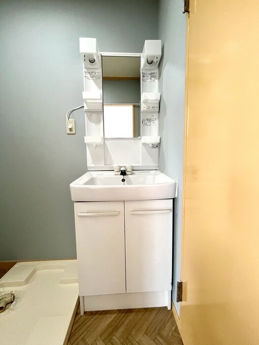 物件内観写真12　(洗面)