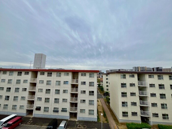 物件内観写真20　(室内からの展望)