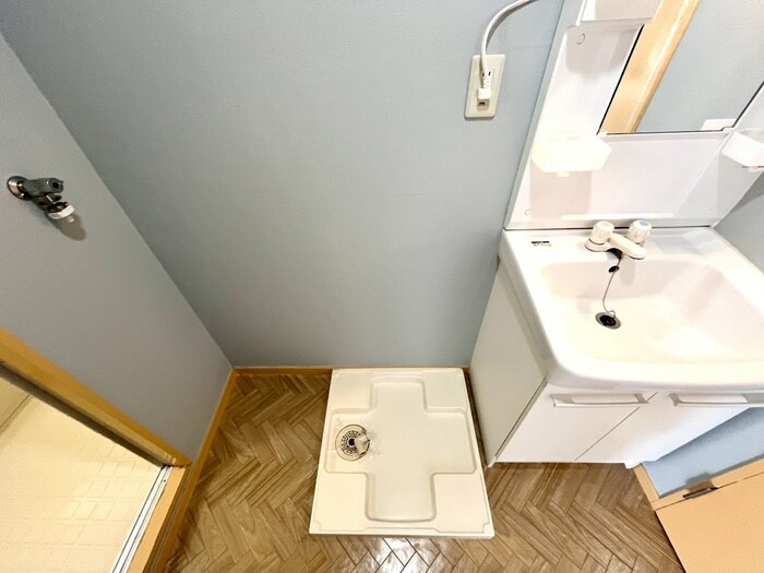 物件内観写真20　(洗濯機置場)