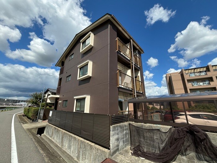 物件外観写真3　(外観写真)