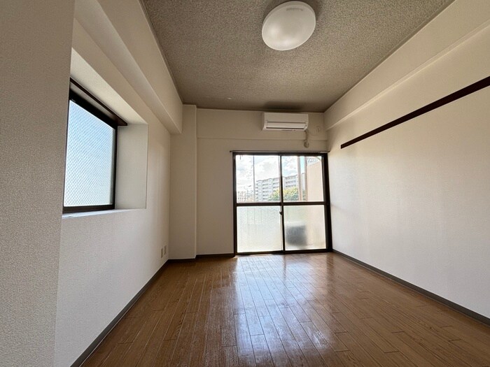 物件内観写真13　(居室)