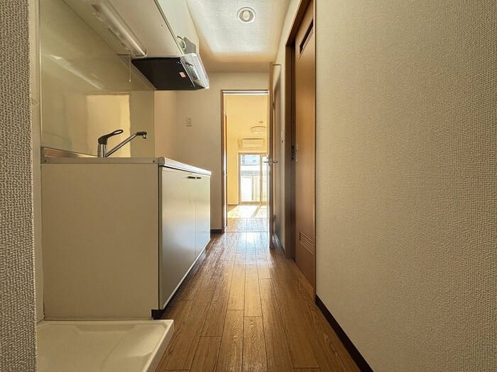 物件内観写真20　(廊下)