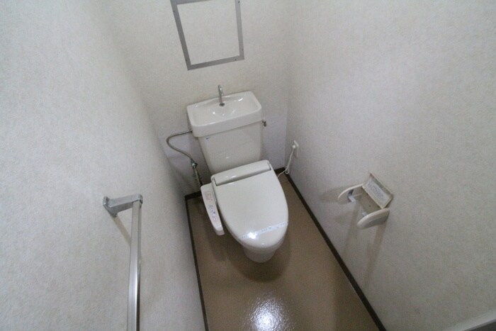 物件内観写真9　(トイレ)
