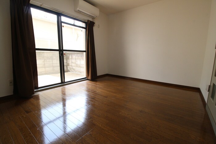 物件内観写真13　(居室)