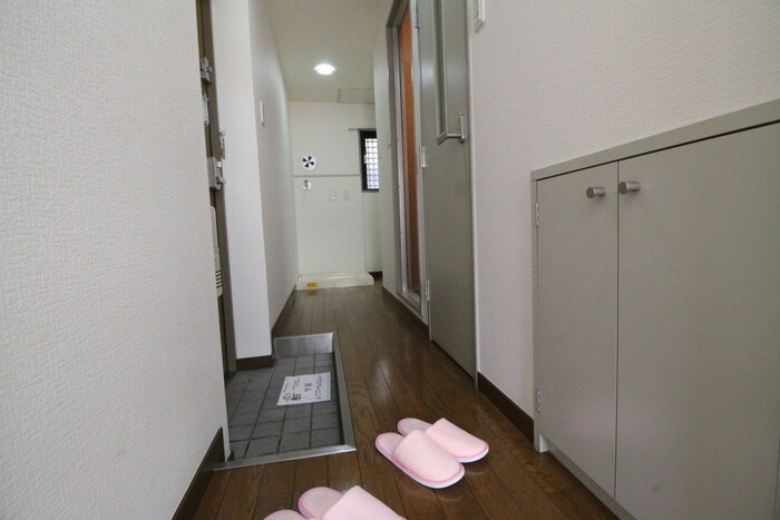 物件内観写真16　(廊下)