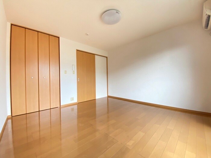 物件内観写真5　(居室)