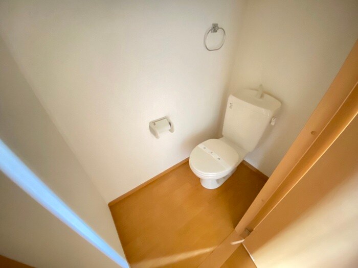 物件内観写真13　(トイレ)