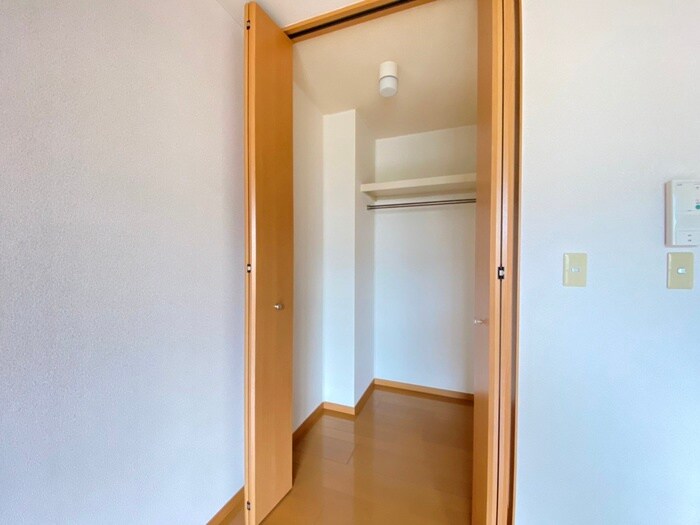 物件内観写真15　(収納)