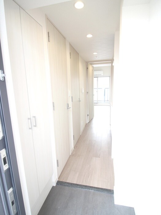 物件内観写真7　(廊下)