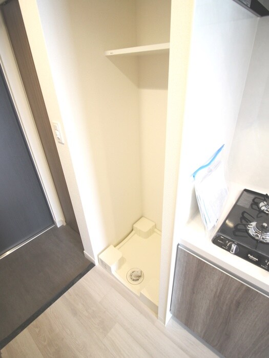 物件内観写真13　(洗濯機置場)