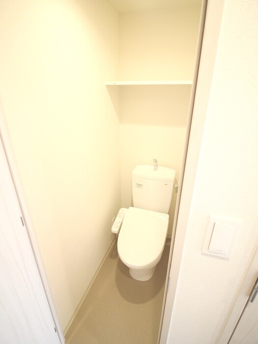 物件内観写真13　(トイレ)