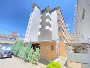 レスペランス西小路外観写真