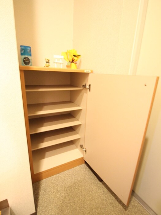 物件内観写真12　(靴箱)