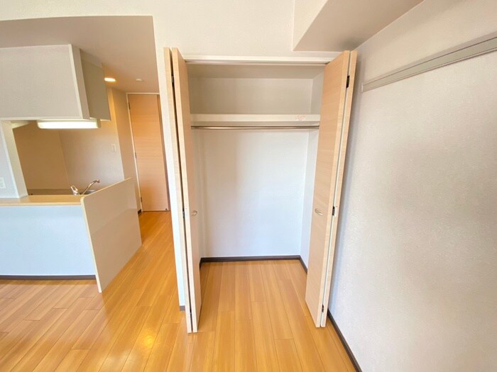 物件内観写真16　(収納)