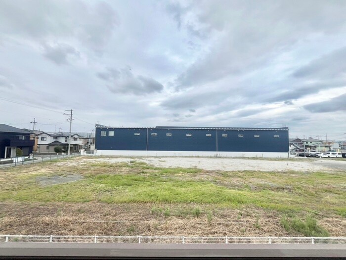 物件内観写真17　(室内からの展望)