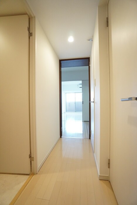 物件内観写真7　(玄関)