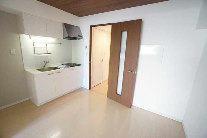 物件内観写真10　(内観写真)