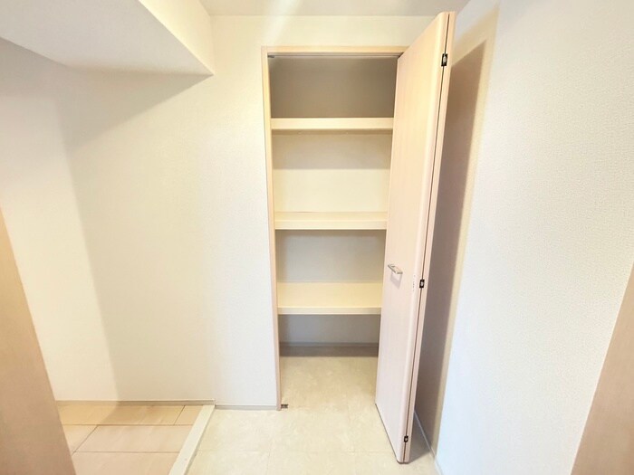 物件内観写真16　(靴箱)