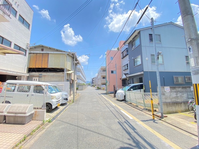 物件外観写真6　(周辺環境)