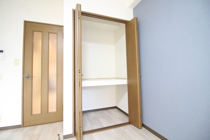 物件内観写真15　(収納)