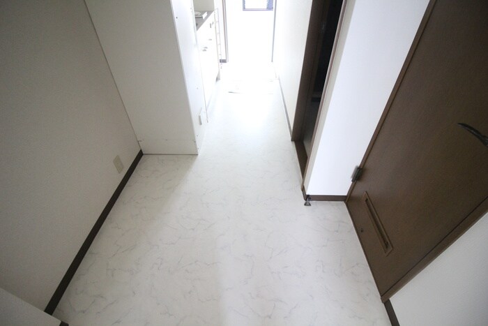 物件内観写真19　(廊下)
