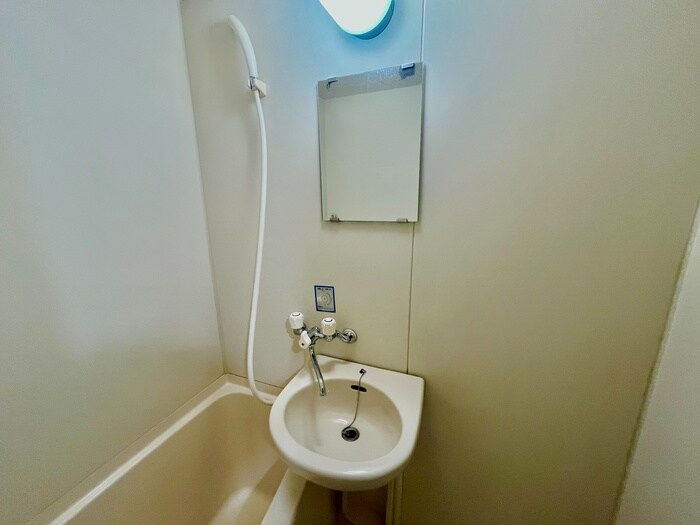 物件内観写真9　(洗面)